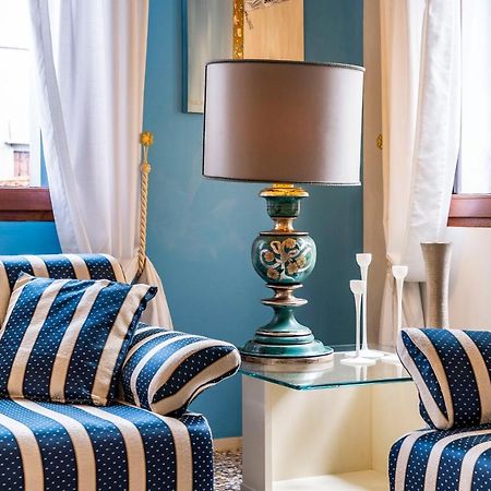 Friari Suite-Luxury Apt. Close To Rialto Bridge Венеция Екстериор снимка