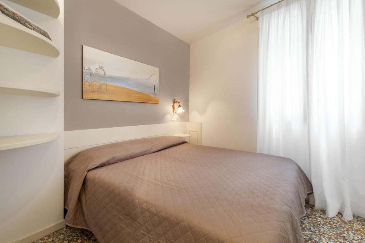 Friari Suite-Luxury Apt. Close To Rialto Bridge Венеция Екстериор снимка