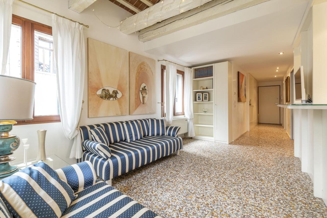 Friari Suite-Luxury Apt. Close To Rialto Bridge Венеция Екстериор снимка