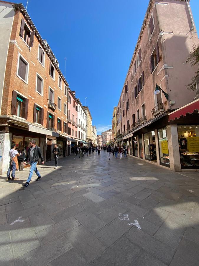 Friari Suite-Luxury Apt. Close To Rialto Bridge Венеция Екстериор снимка