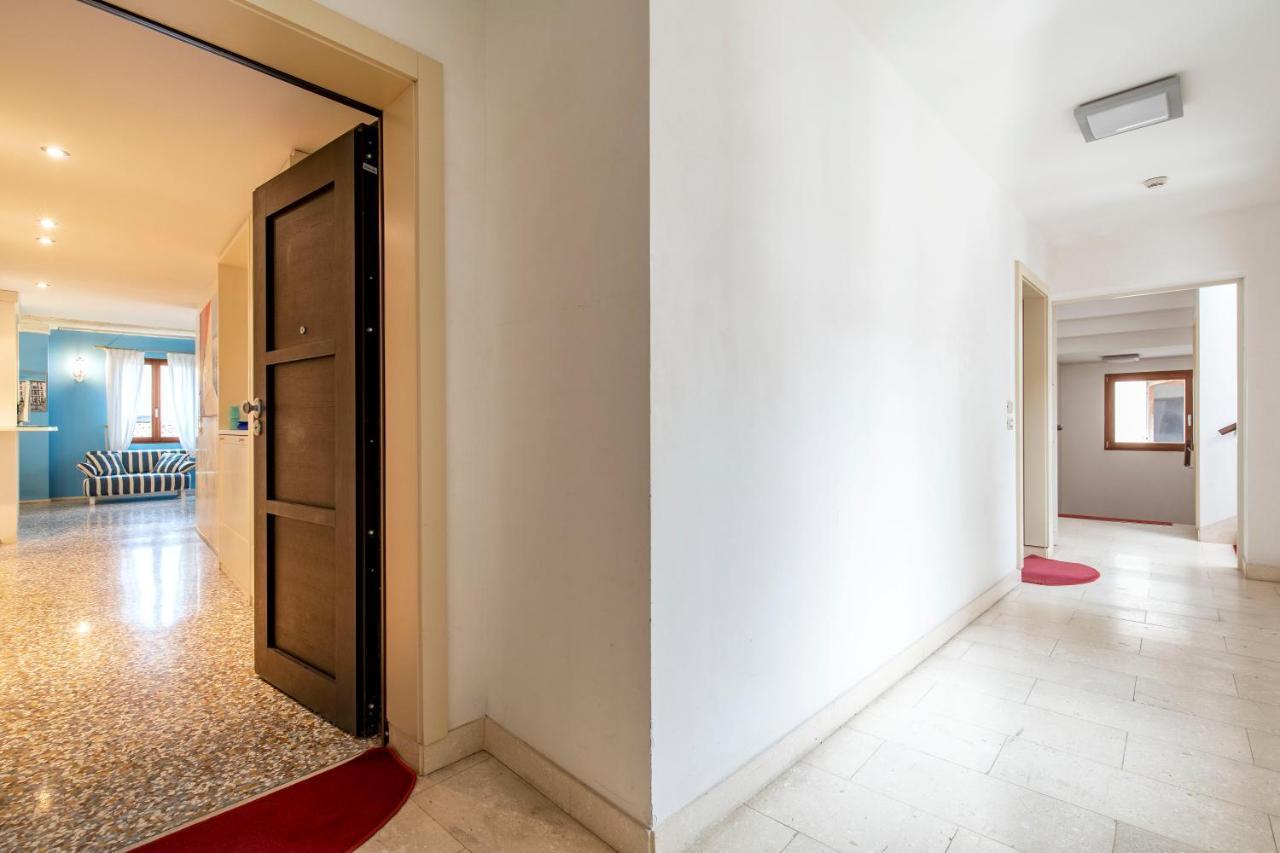 Friari Suite-Luxury Apt. Close To Rialto Bridge Венеция Екстериор снимка